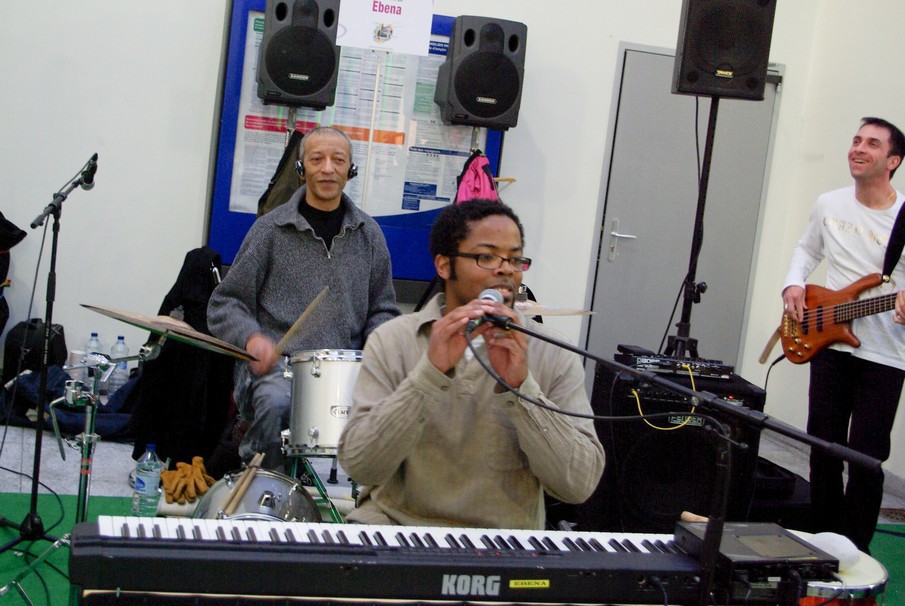 Evry Daily Photo - Concert Ebena Inauguration Gare Evry Centre 293.jpg
